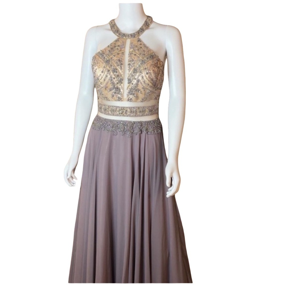 Chic Embellished Maxi Dress in Cream and lavender